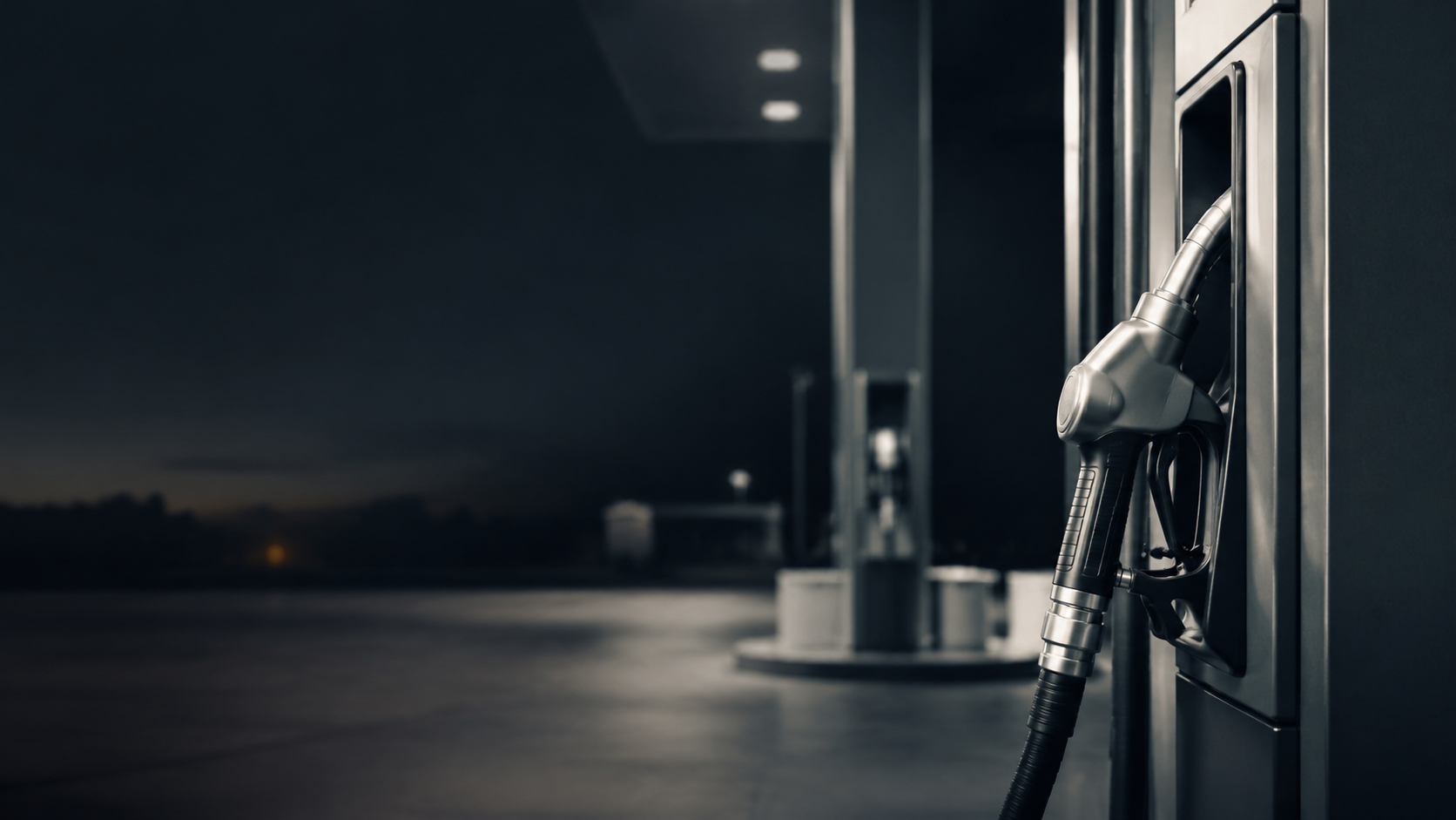 Dispensario de combustible en una estación de servicio regulada